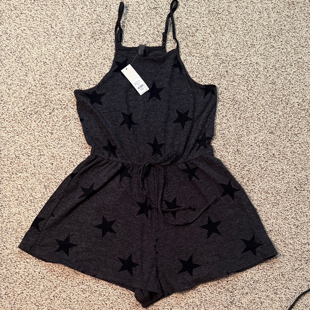 Francesca's Collections Charcoal Star Romper